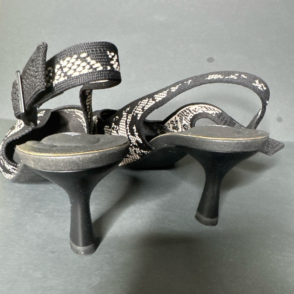 Vivaia Black Lace Pointed-Toe Singback Heels (Addison) Size 41.5. US 10.5/11 - Picture 6 of 8
